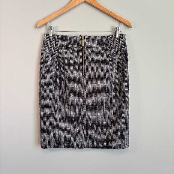 Michael Kors Women's 6 Pencil Skirt Geo Print Gold Zipper Office Chic Corporate - Picture 4 of 10